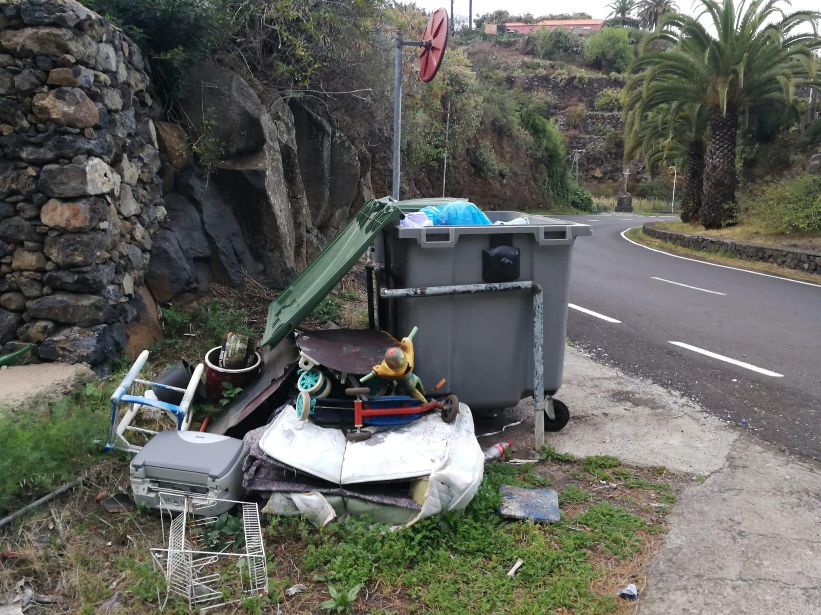 Santa Cruz de La Palma reanuda el servicio de recogida de enseres con atención telefónica previa