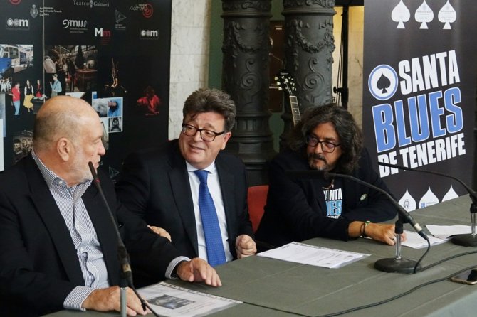 Presentación Santa BLues de Tfe.jpg