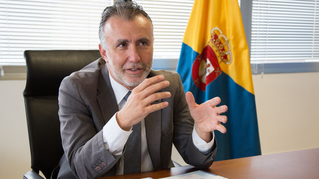 El presidente de Canarias, Ángel Víctor Torres