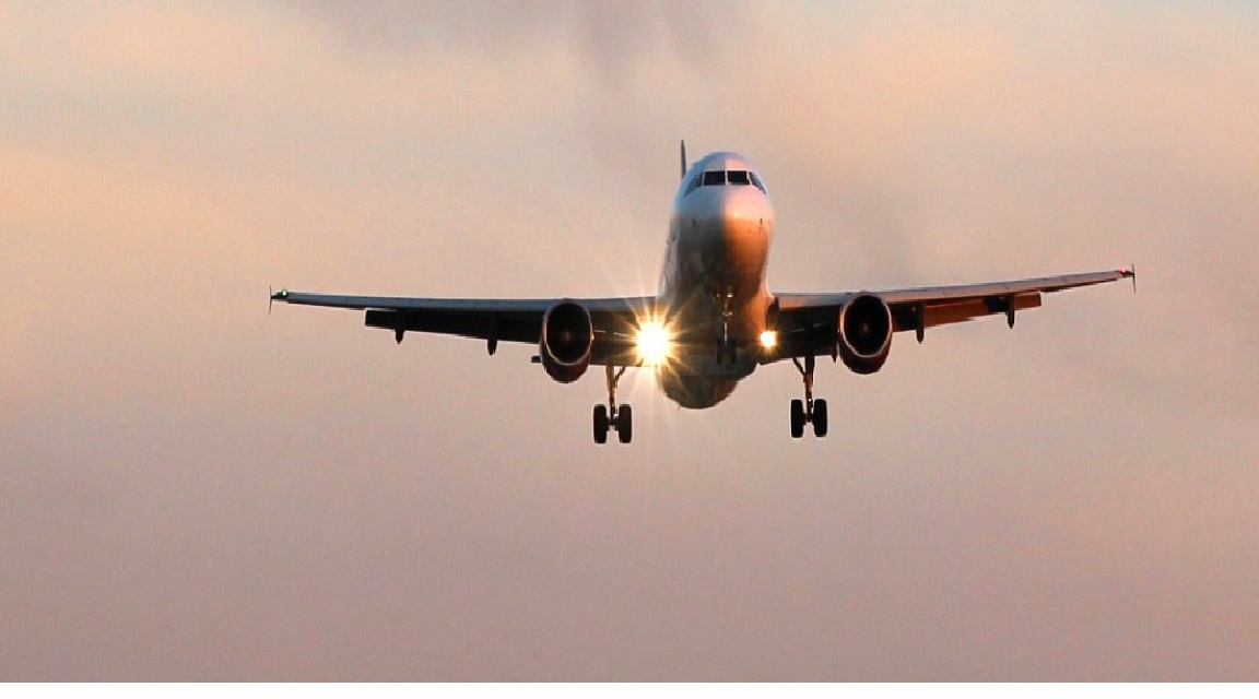 Avion_aterriza.jpg