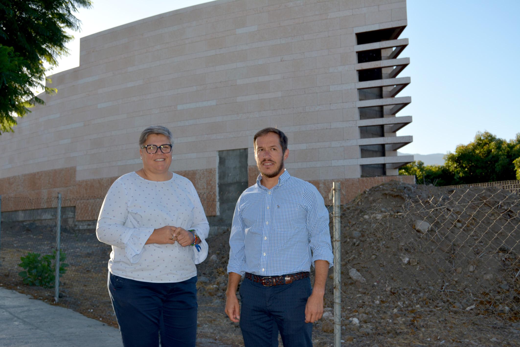 030919 Mariano H Zapata y Noelia García Leal Parque Cultural Islas Canarias 4.JPG