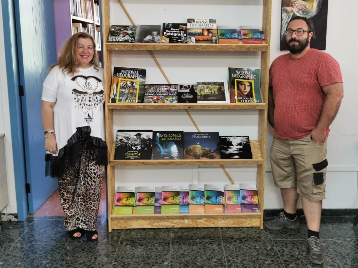 donacion_libros_fotografia_llanos.jpeg