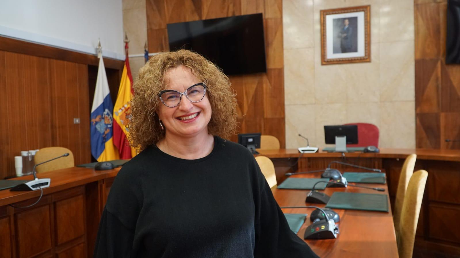 Nieves Hernández 2.jpeg
