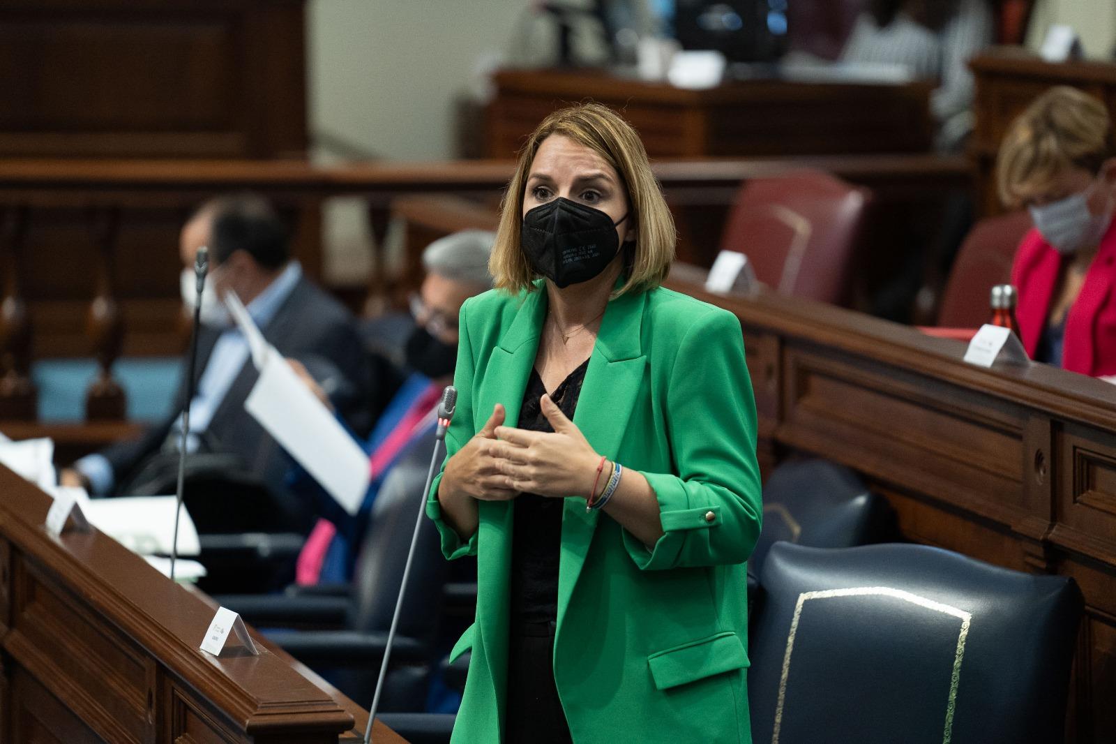 Consejera en el parlamento.jpeg