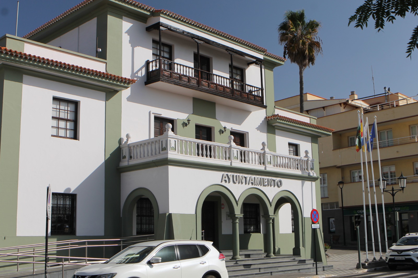 Ayuntamiento de El Paso.jpg