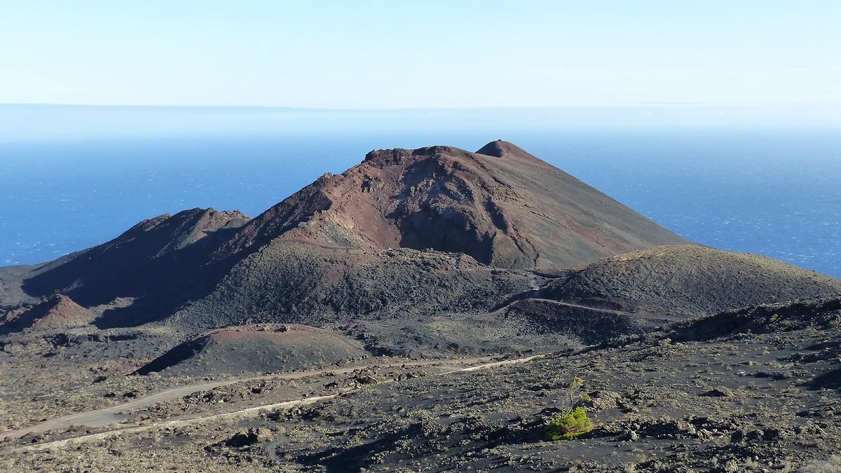 Volcán Teneguía.jpg