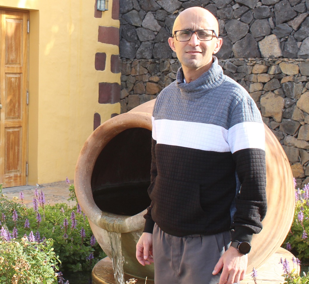 FOTO YONATAN.jpg