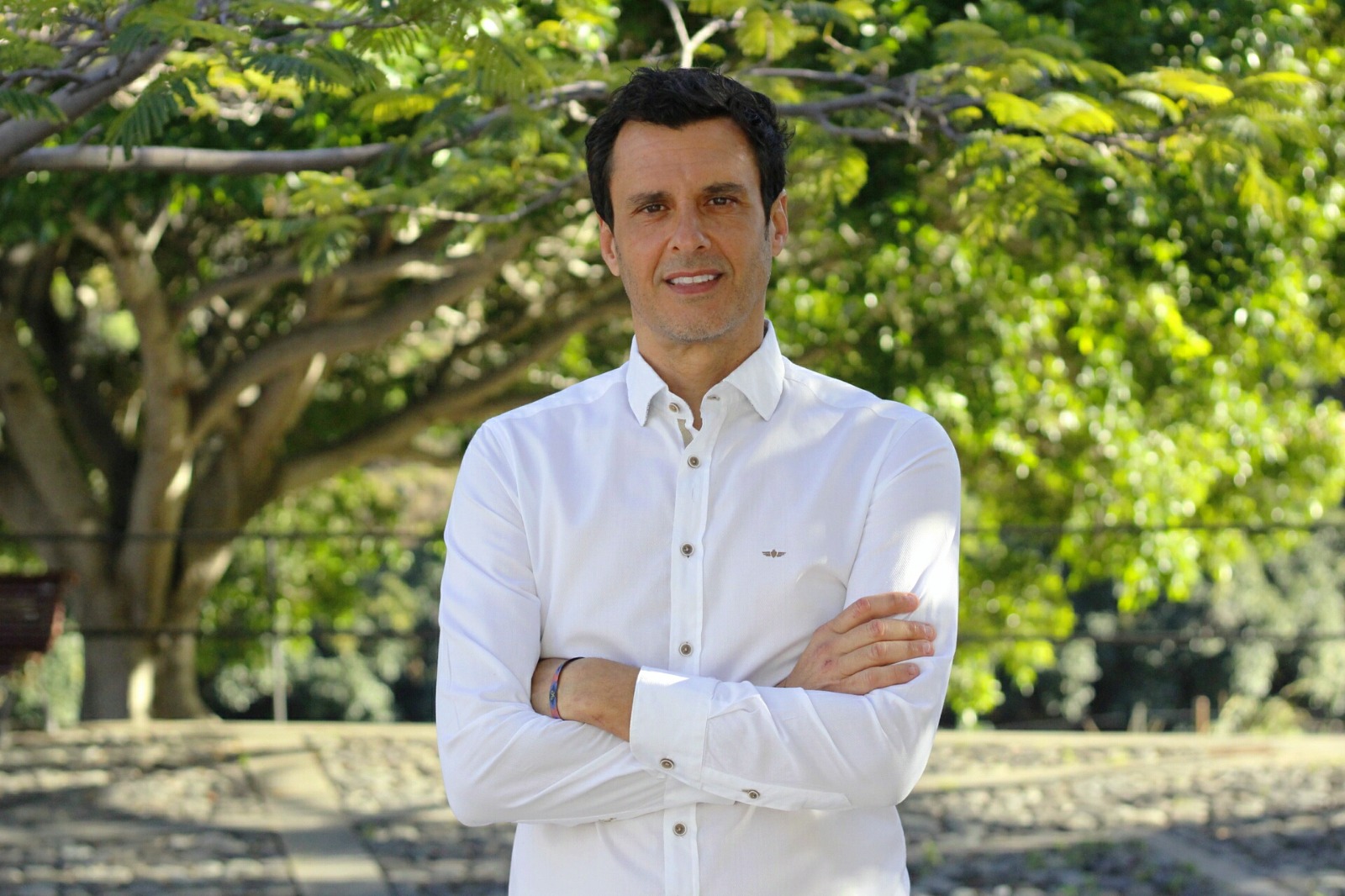 Toni Santana.jpg