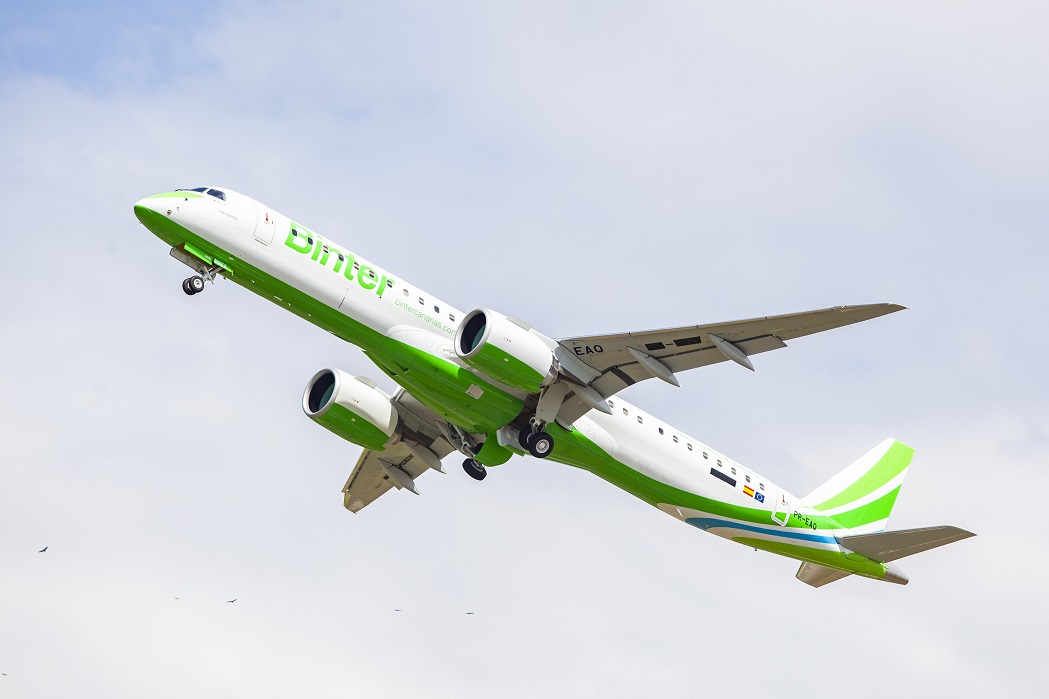 Copia de Embraer E195 E2 (4).jpg