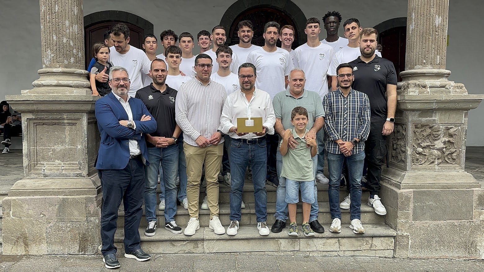 Foto recepción EB Felip12e Antón.jpg