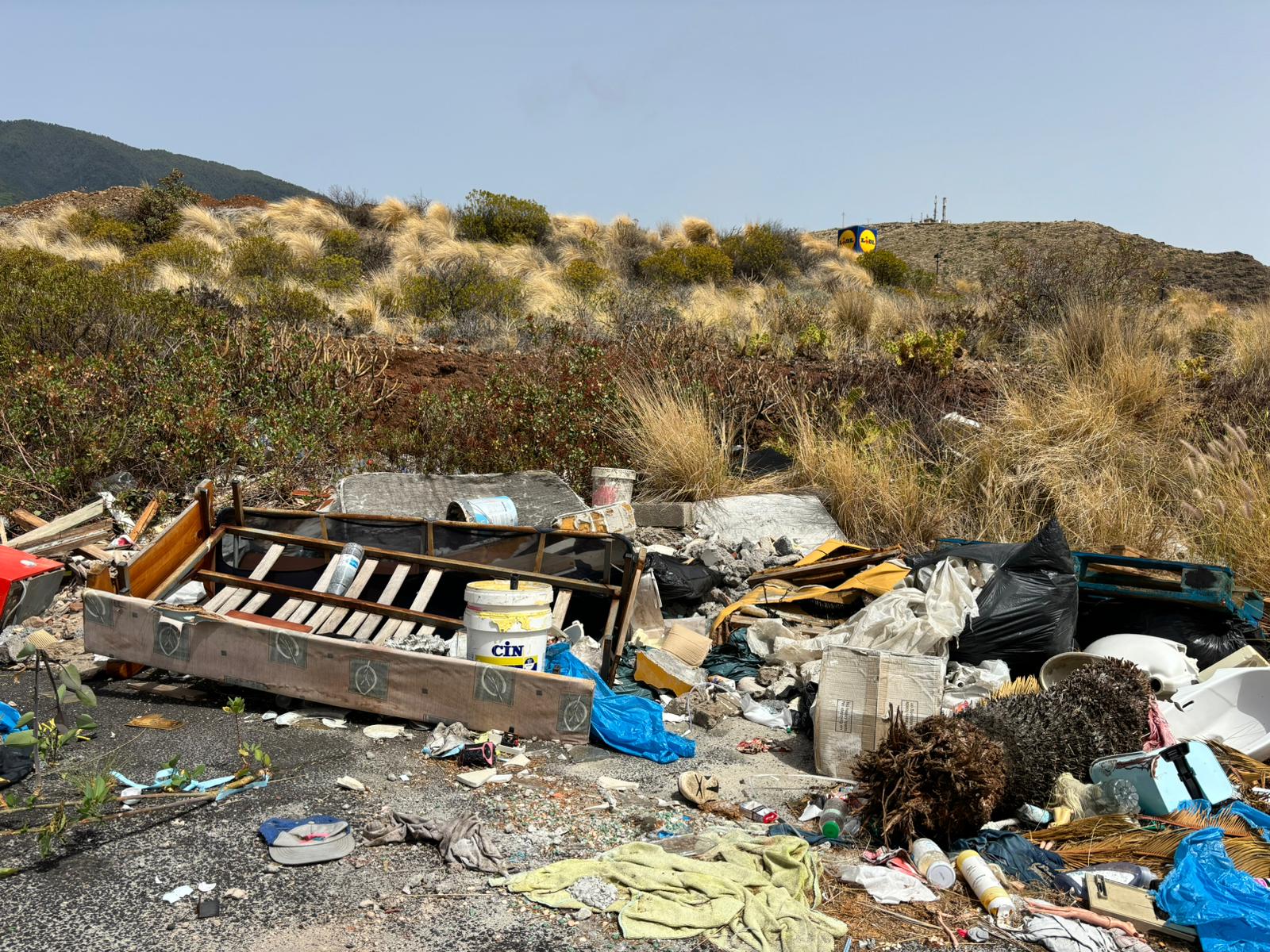 PP BREÑA ALTA - BASURA LA GRAMA.jpg