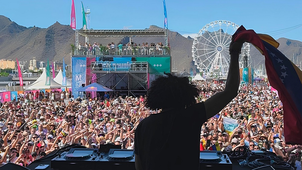 Renzzo-El-Selector-en-el-pasado-Cook-Music-Fest-de-Tenerife.jpg