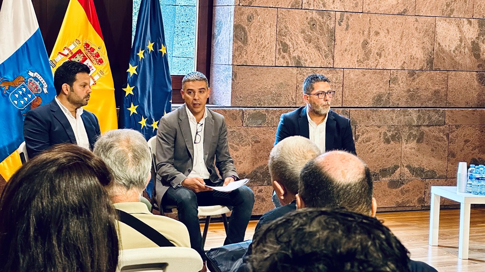 3 Gobierno y sector primario canario defenderán en Bruselas un incremento de la financiación del POSEI.jpg