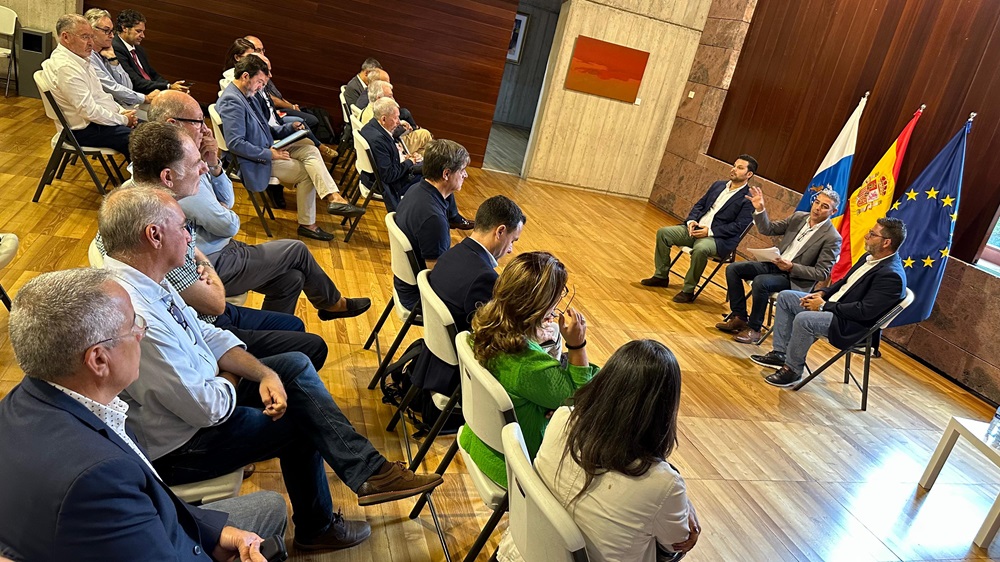 1 Gobierno y sector primario canario defenderán en Bruselas un incremento de la financiación del POSEI.jpg