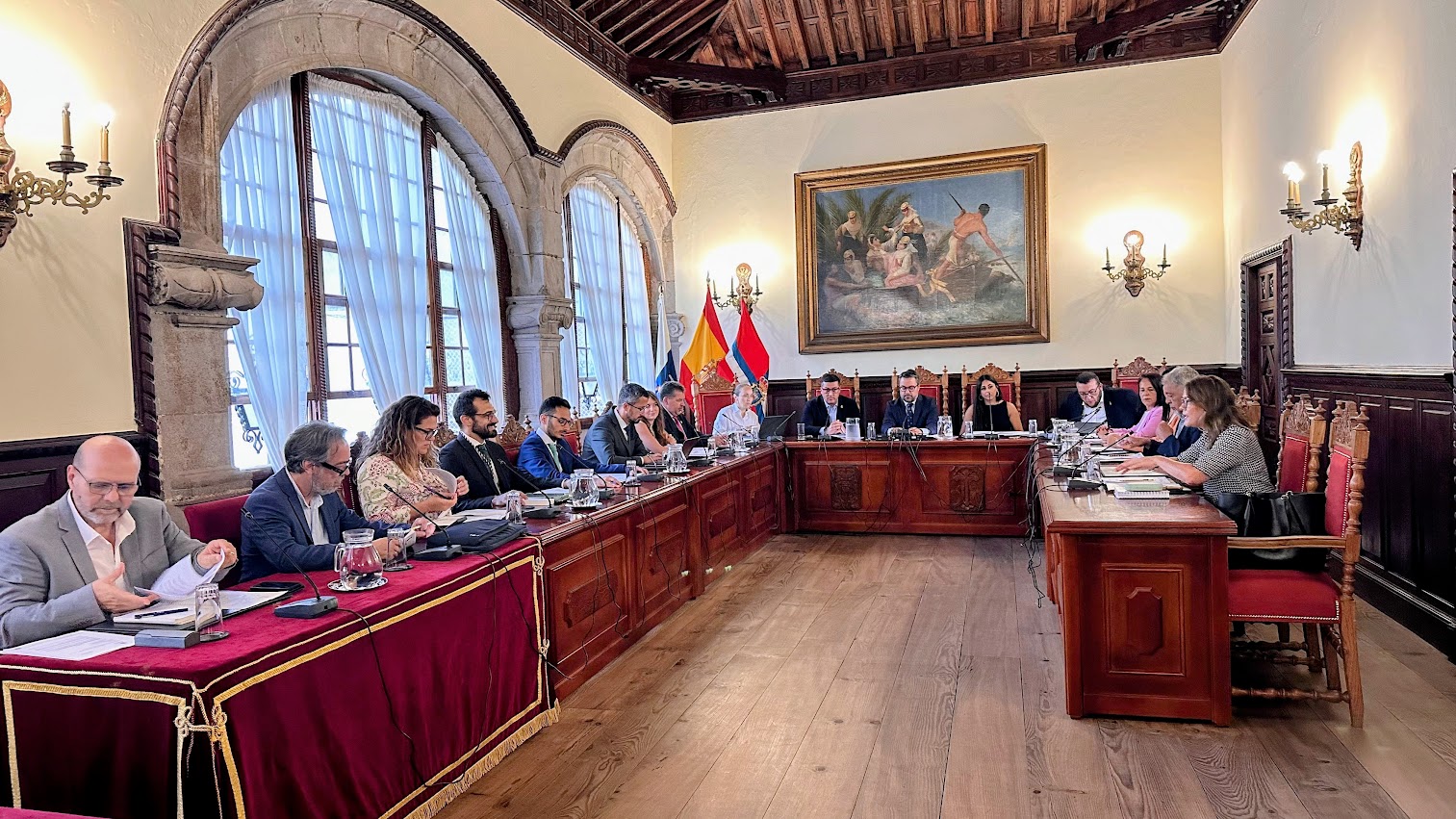 Foto Imagen de la celebración de la sesión plenaria de la Corporación de Santa Cruz de La Palma con la incorporación del nuevo e