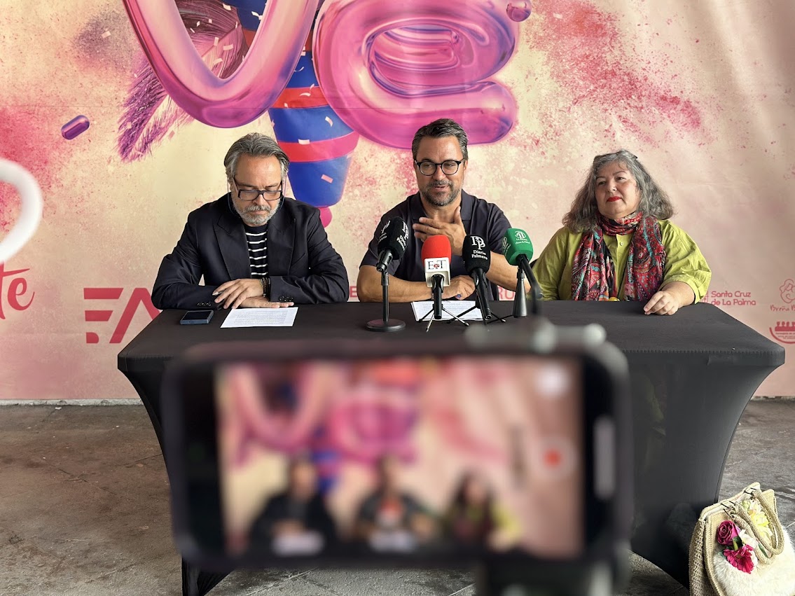 foto instante de la presentación en rueda de prensa del FAVE.jpg