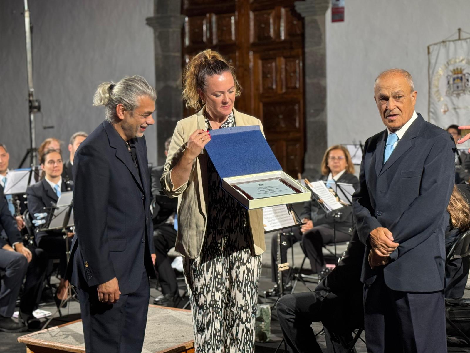 Homenaje Pedro Pais 2.jpg