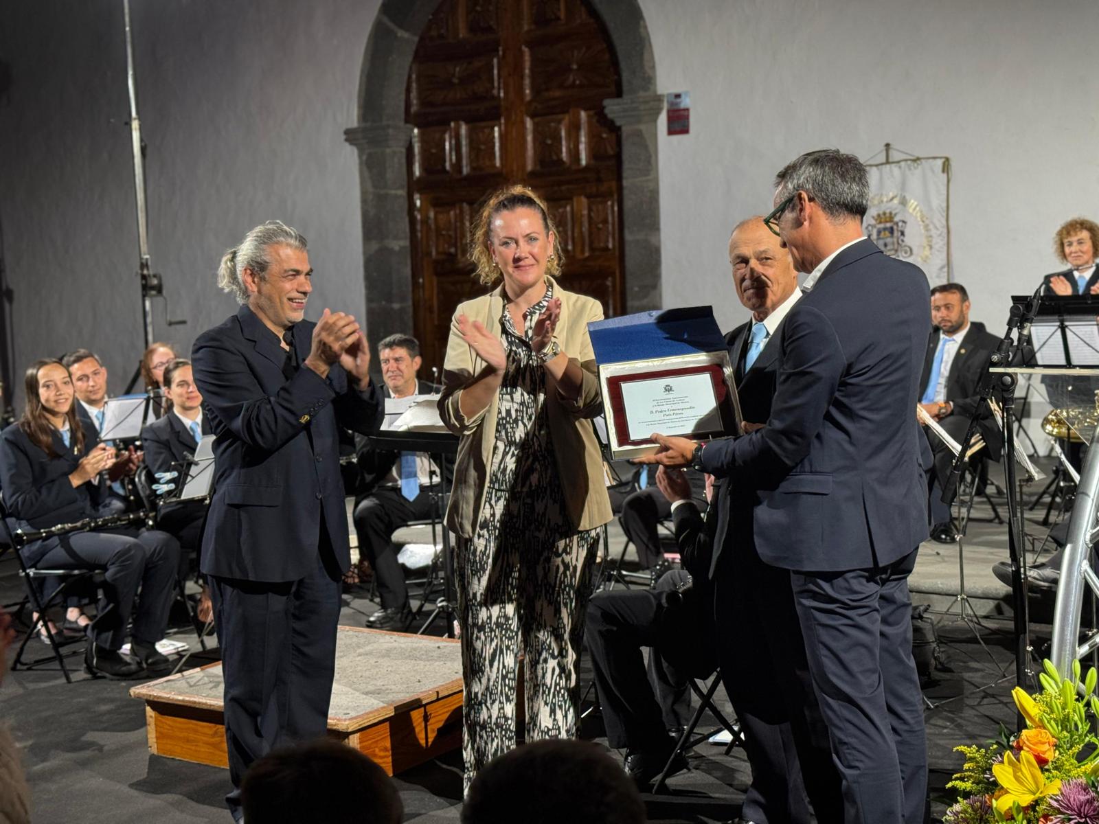Homenaje Pedro Pais.jpg