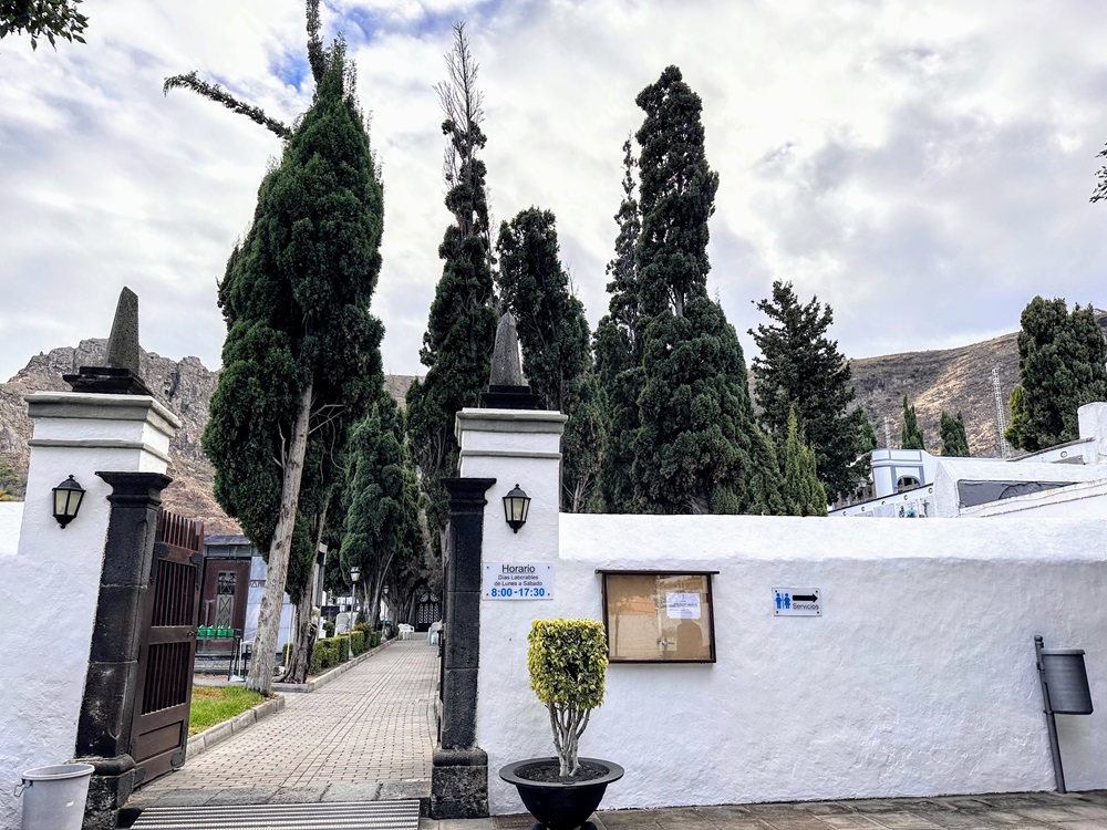 Foto cementerio municipal de Santa Cruz de La Palma.jpg