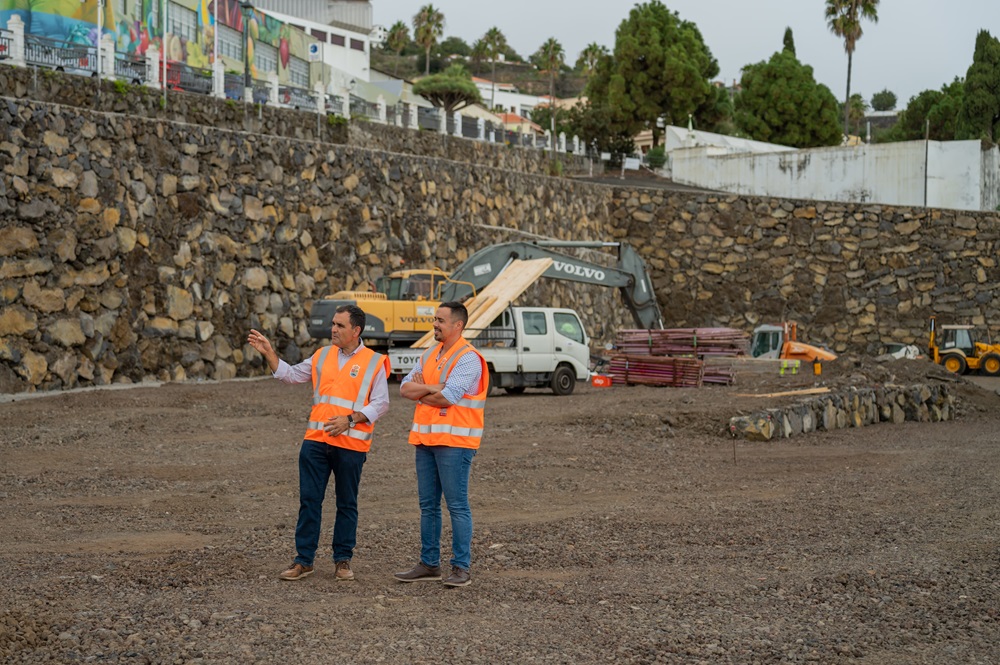 Obras Parque Infantil Mazo.jpg