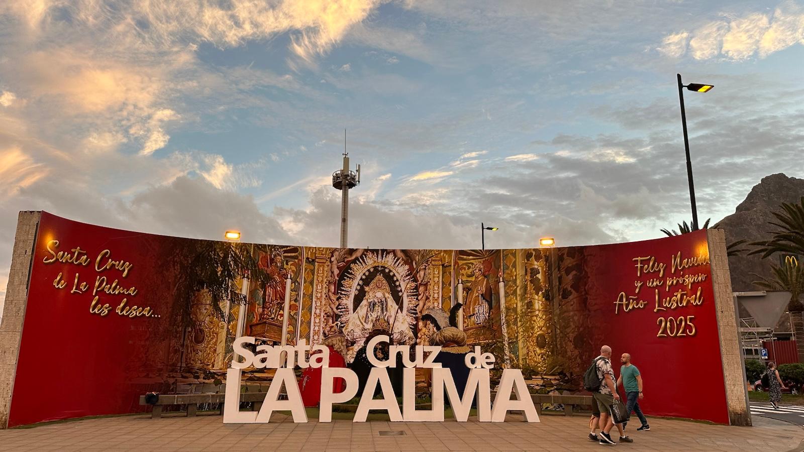 Nueva imagen en el kilómetro cero de Santa Cruz de La Palma.jpg