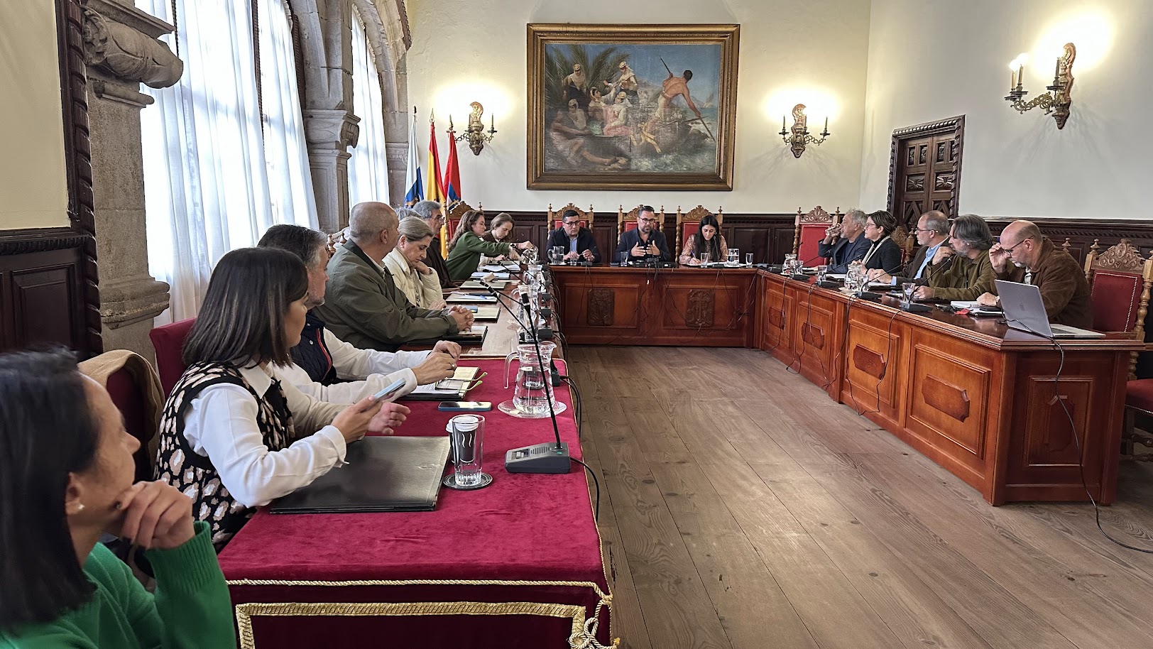 Foto Instante de la sesión del Consejo Rector del OAL de la Bajada de la Virgen 2025.jpg