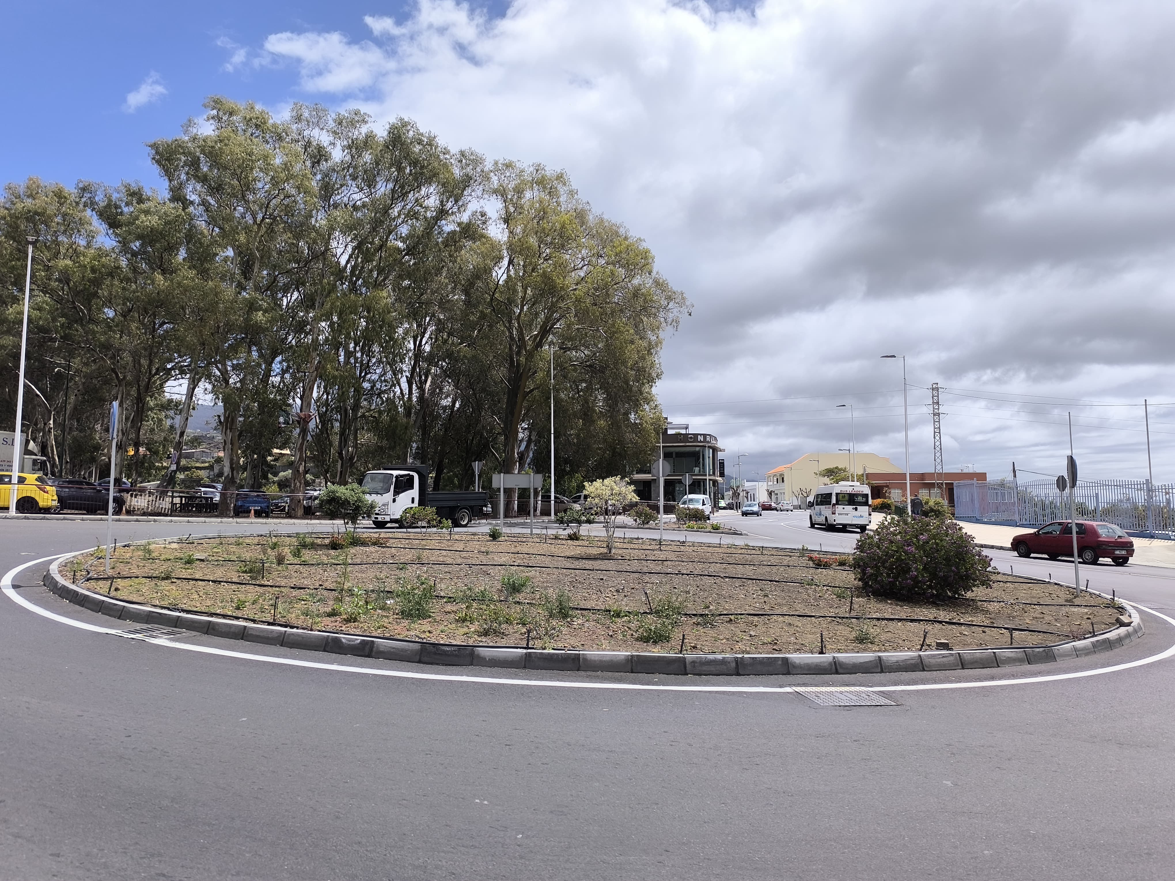 Rotonda Los Llanos.jpg
