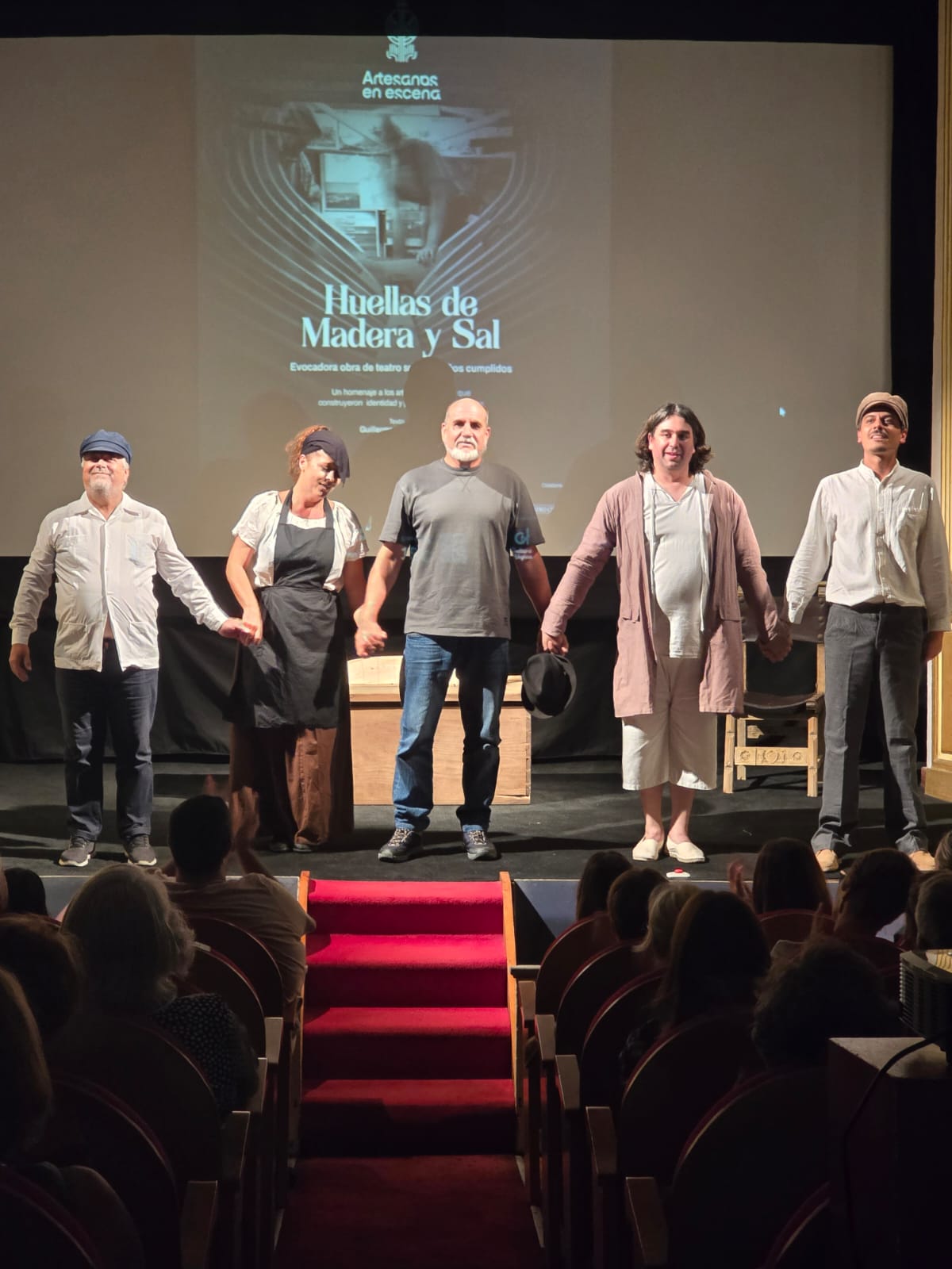 Estreno Huellas de Madera y Sal - Elenco de actores 2.jpg