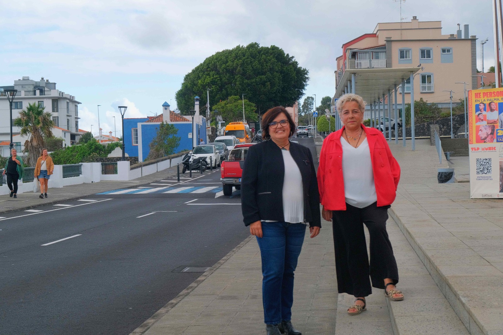 Ana y Belén Bbaja.jpg