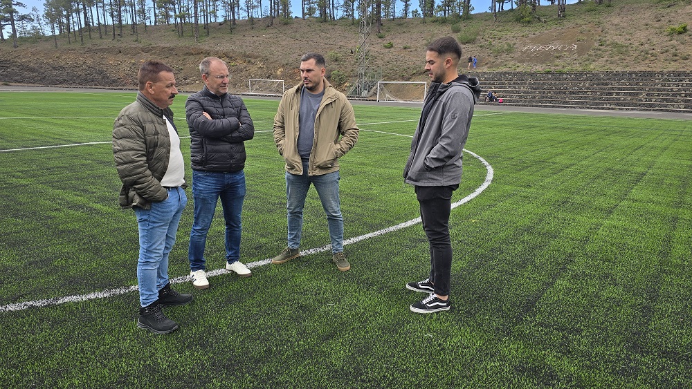 Campo fútbol Fuencaliente.jpg