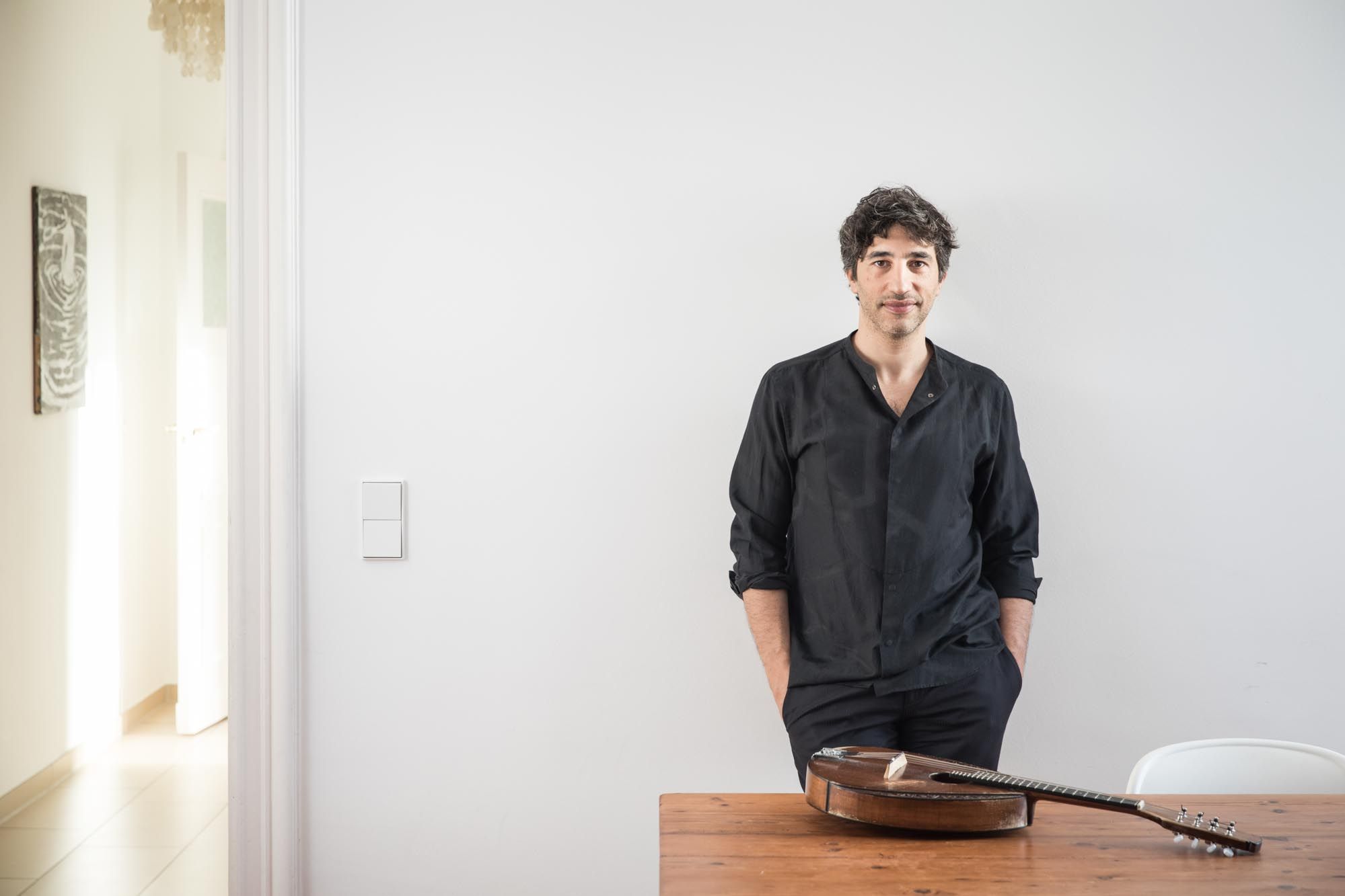 Avi Avital 1 c Stephan Pramme.jpg