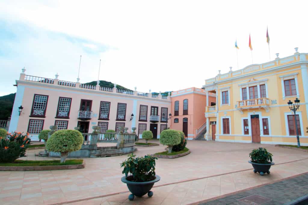Ayuntamiento de Villa de Mazo.jpg